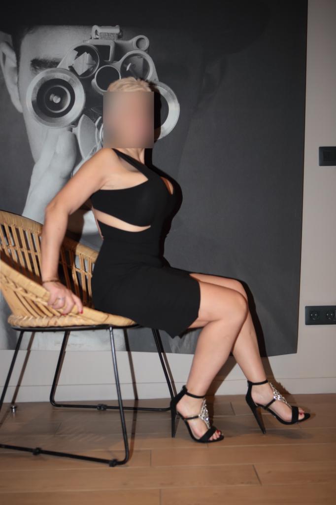 614832834: Chica busca chico en Valencia
