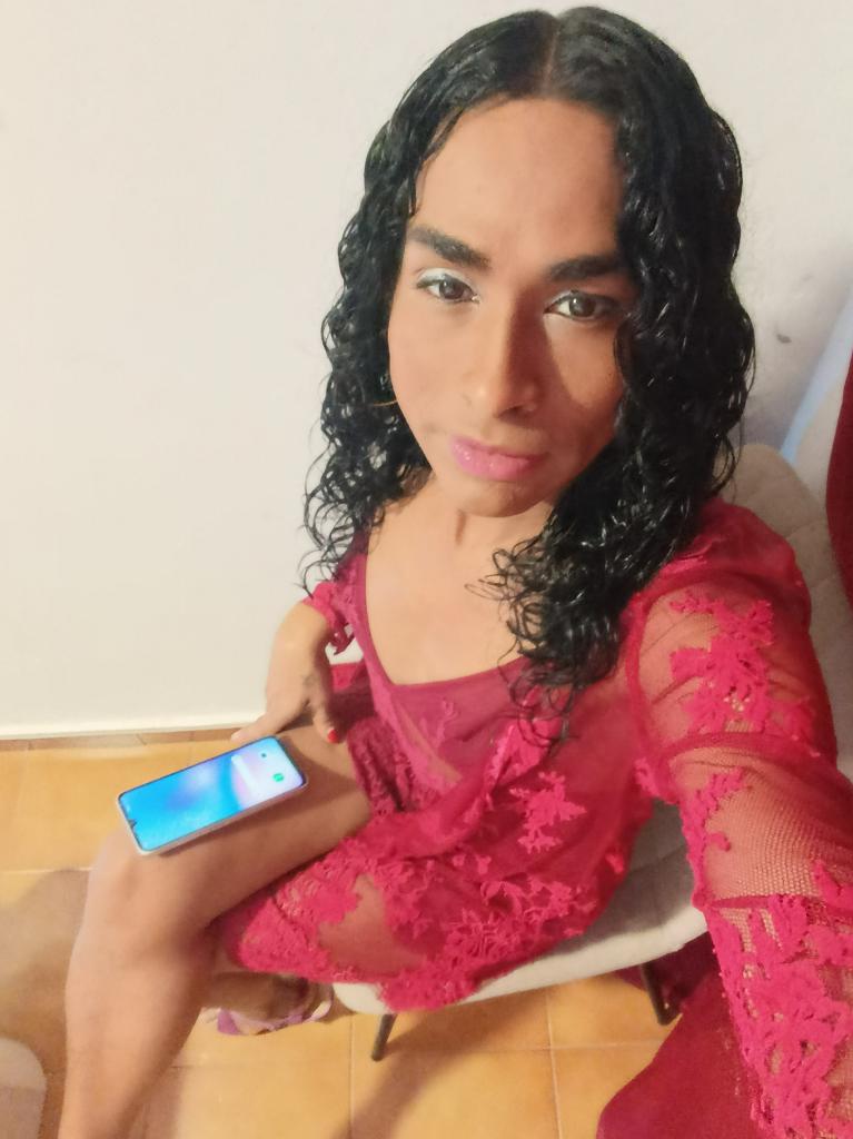 631127828: Travesti en Gerona