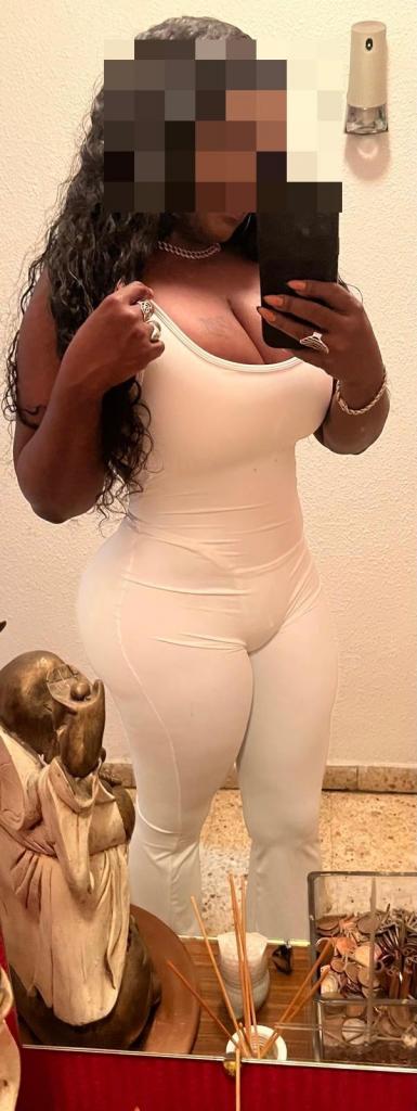 671386206: Chica busca chico en Valencia