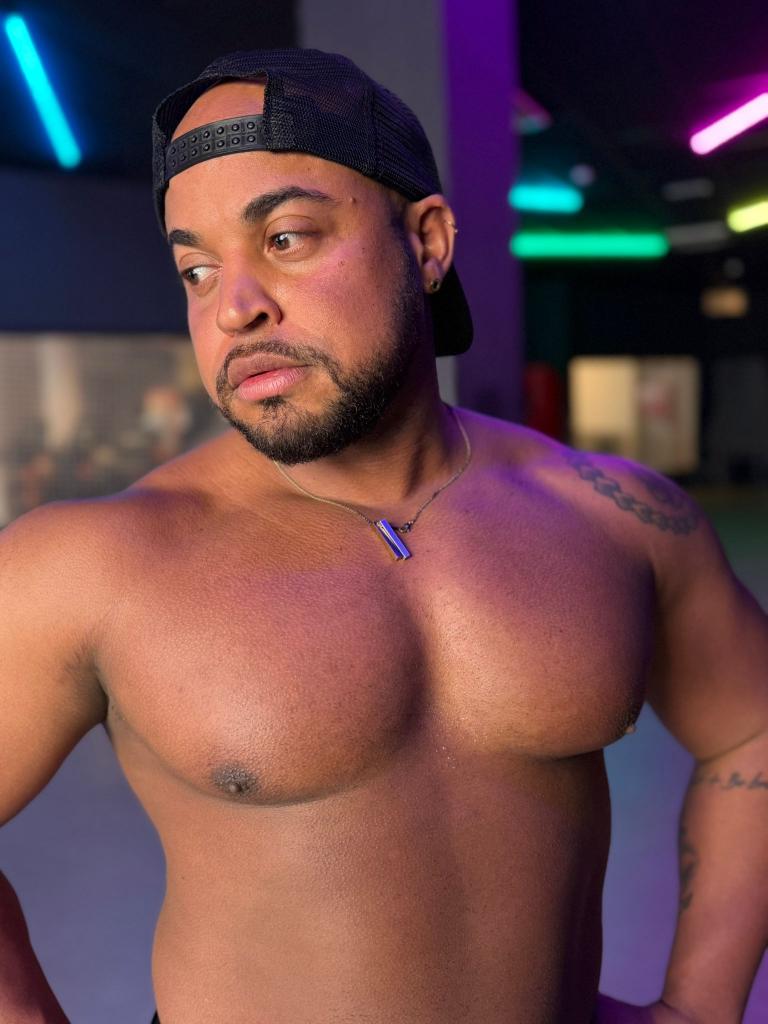 613251161: Chico busca chica en Madrid