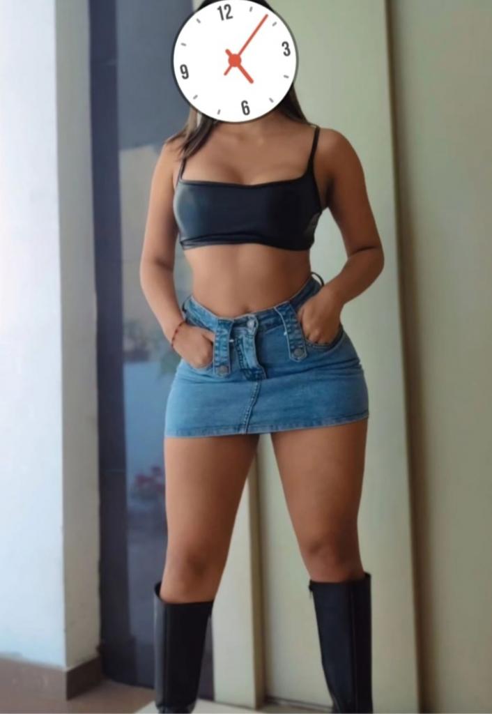 Chica busca chico en Almería: 