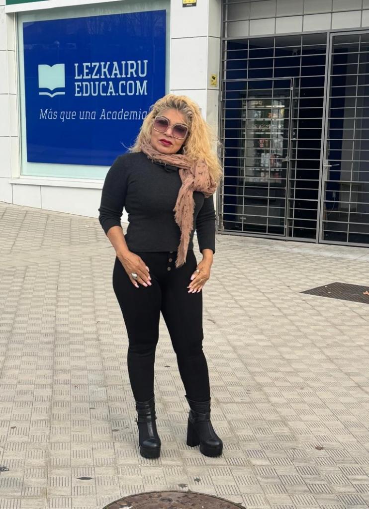 619857350: Chica busca chico en Guipúzcoa