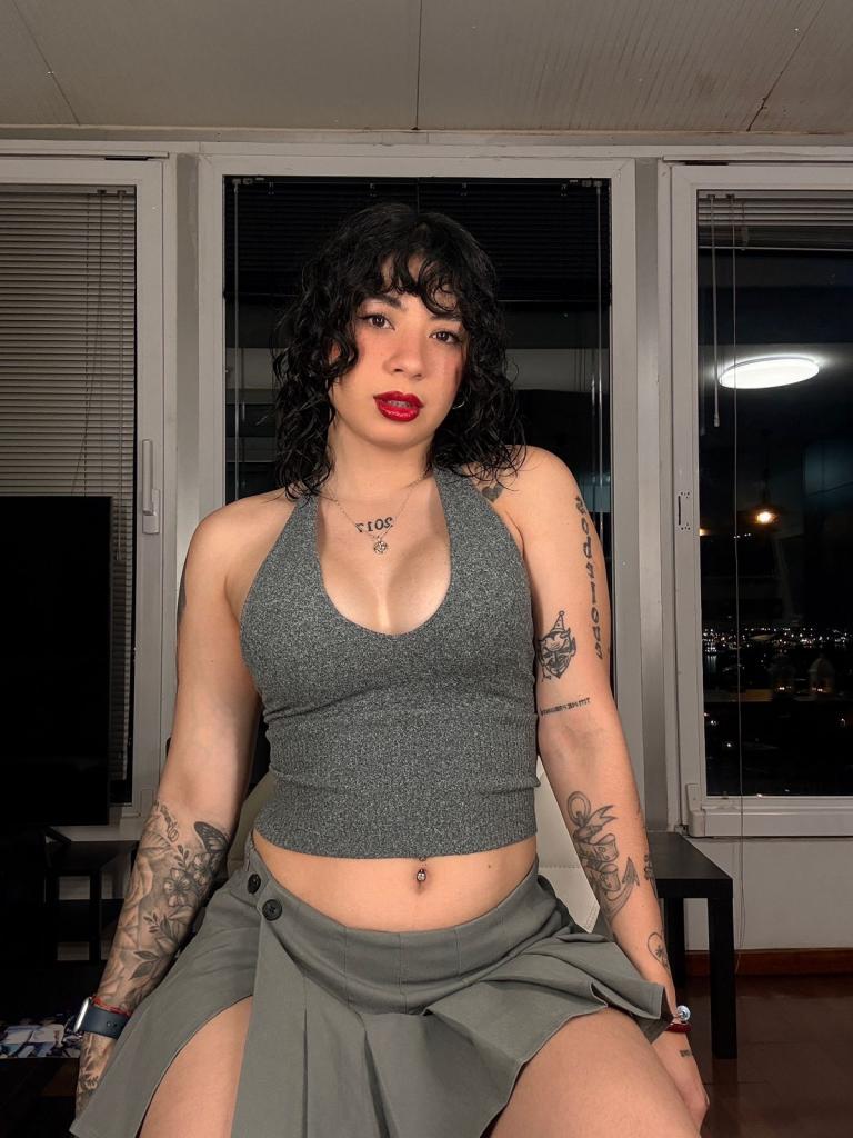 601929126: Chica busca chico en Valencia