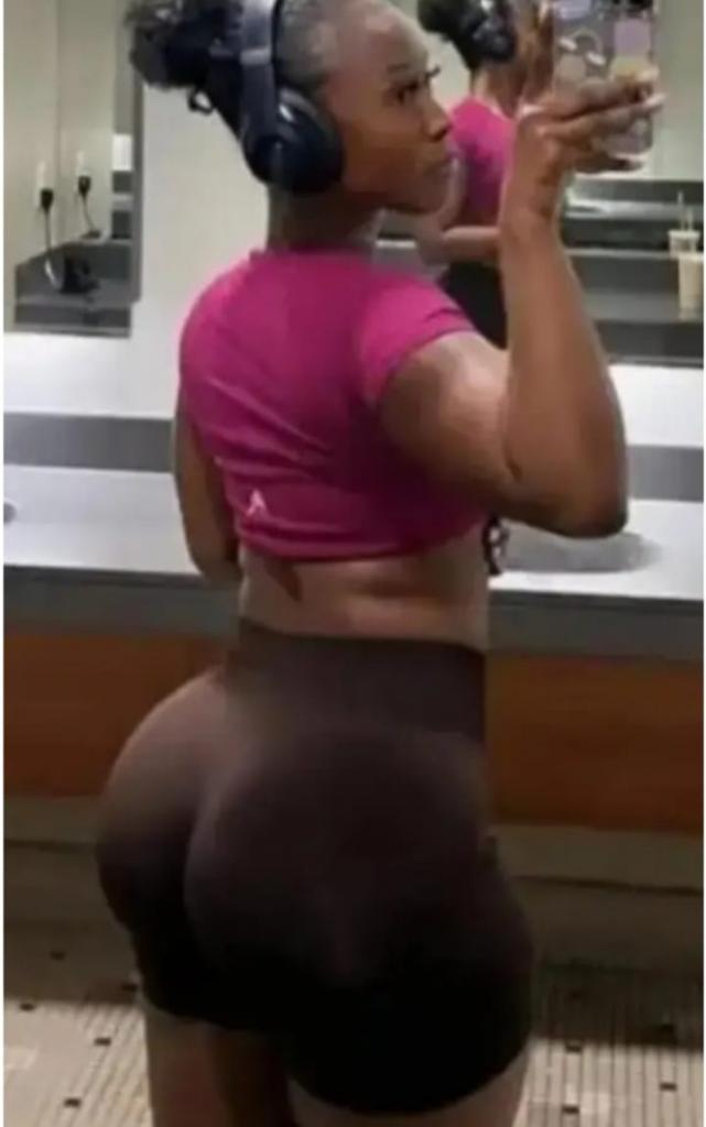 Chica busca chico en Granada: 