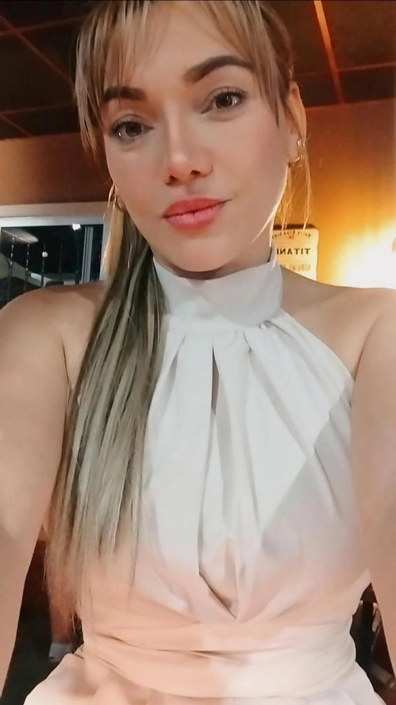 Chica busca chico en Valencia: Chica busca chico