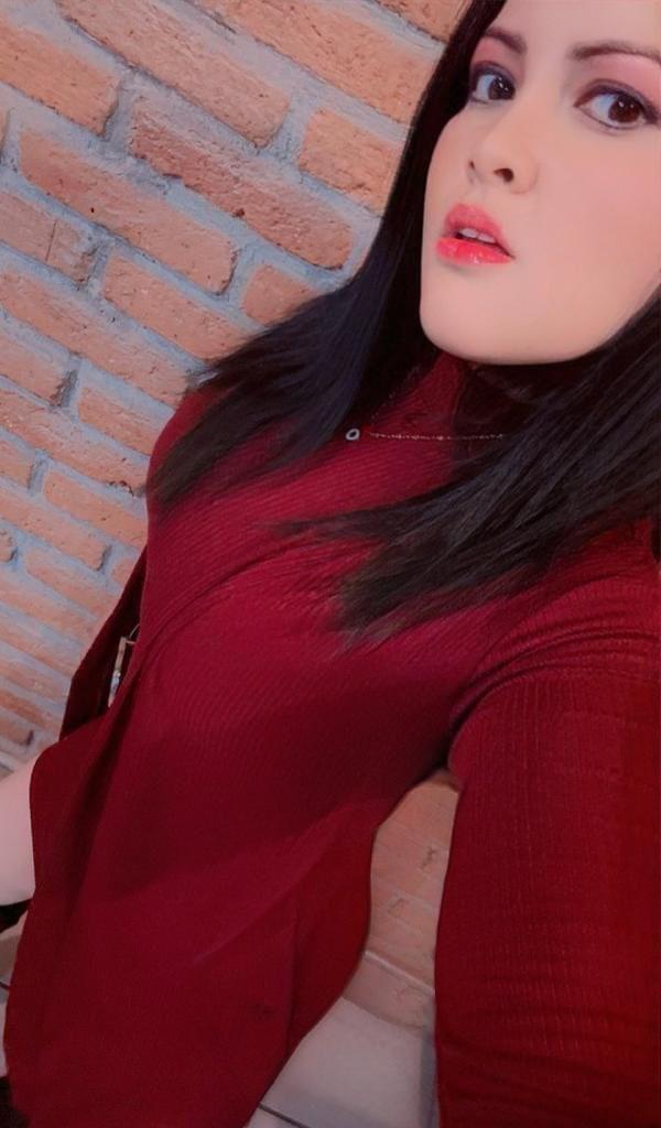 Chica busca chico en Ibiza: 