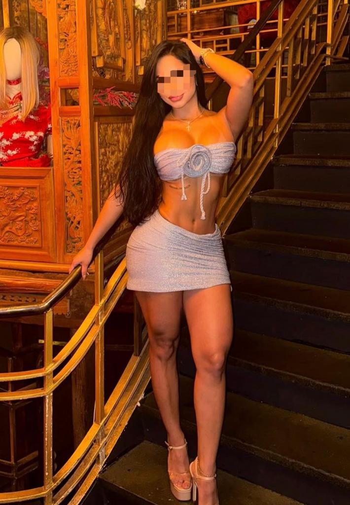 667734716: Chica busca chico en Menorca