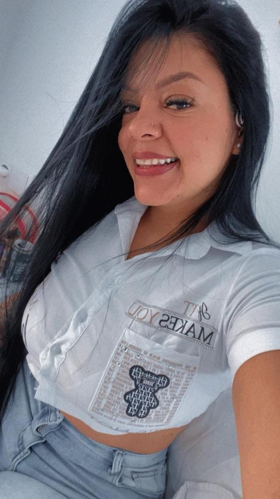 604307685: Chica busca chico en Valencia
