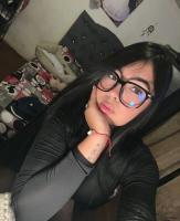 697708106: Chica busca chico en Granada