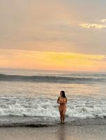 613313995: Chica busca chico en Madrid