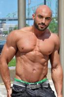 634693841: Chico busca chica en Málaga