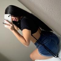 643940983: Chica busca chico en León