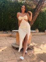 677000549: Chica busca chico en Barcelona