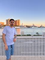 613216388: Chico busca chica en Málaga