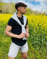 603122420: Chico busca chica en Barcelona