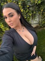 672126389: Chica busca chico en Málaga