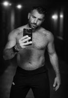 624952955: Chico busca chica en La Coruña