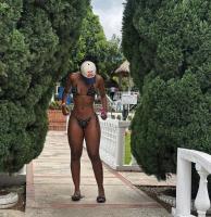 633019263: Chica busca chico en Sevilla