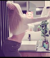 631196764: Chica busca chico en Granada