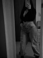 633691368: Chica busca chico en Sevilla