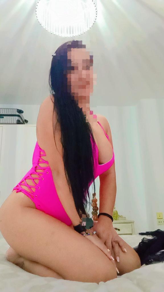 699387190: Chica busca chico en Cádiz