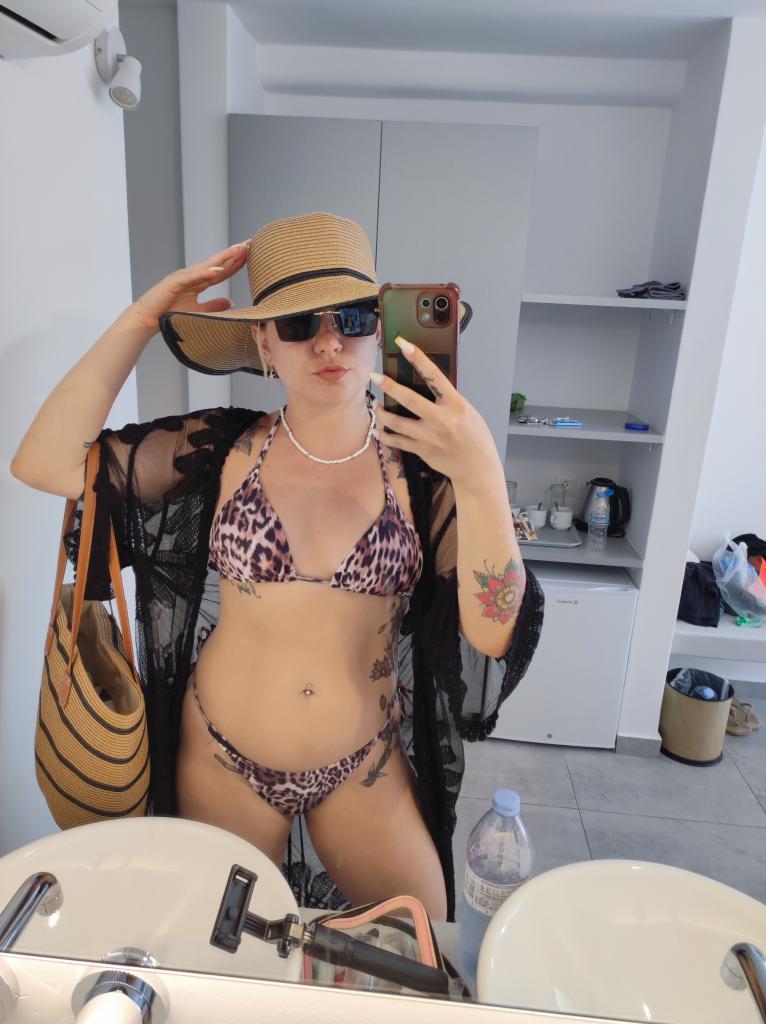 Chica busca chico en Cádiz: 