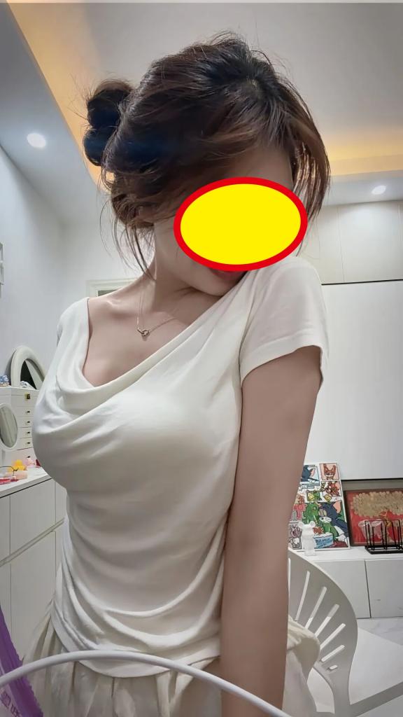 664148901: Chica busca chico en Málaga
