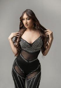 614008316: Chica busca chico en Barcelona