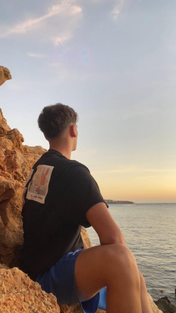 Chico busca chica en Málaga: 