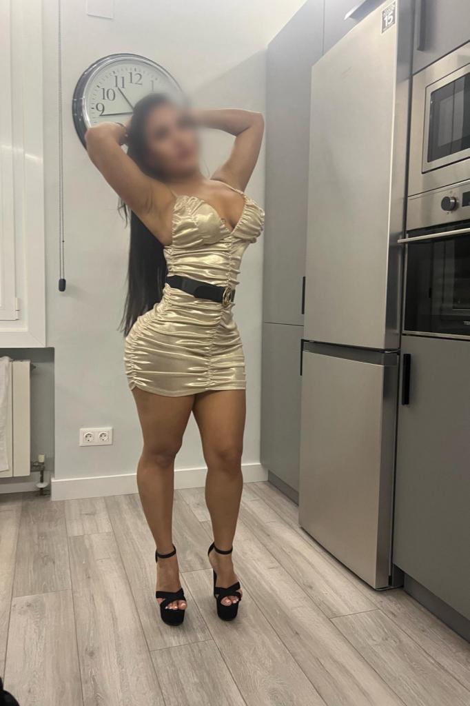 647334146: Chica busca chico en Asturias