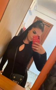 610393205: Chica busca chico en Mallorca