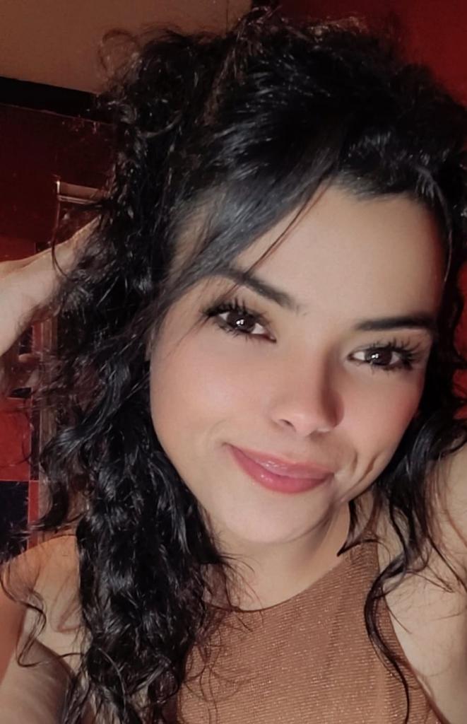 614387953: Chica busca chico en Almería