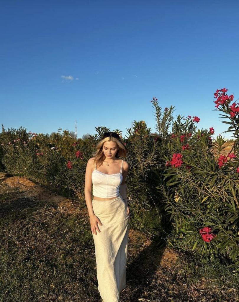 Chica busca chico en Almería: 