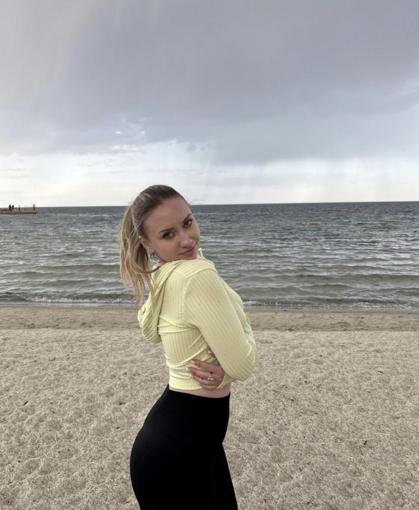 Chica busca chico en Almería: 
