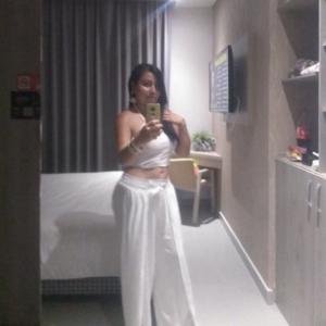618052267: Chica busca chico en Valencia
