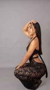 613744093: Chica busca chico en Alicante