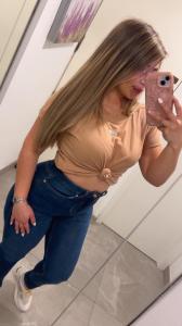 633062400: Chica busca chico en Navarra
