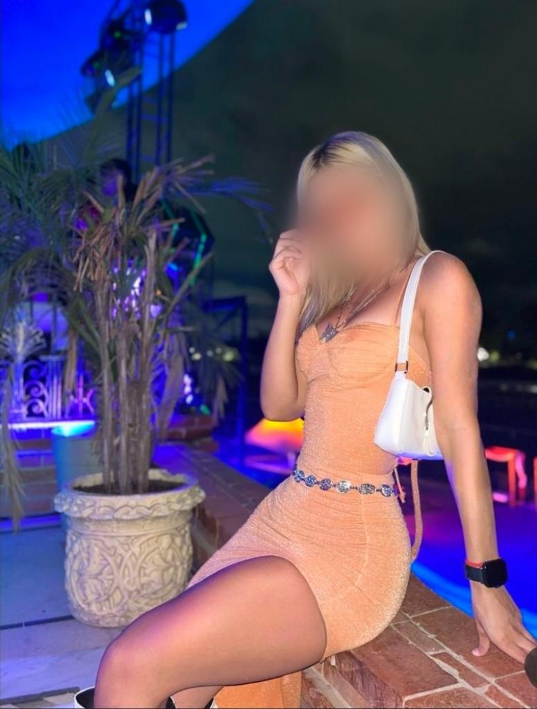 Chica busca chico en Tenerife: 
