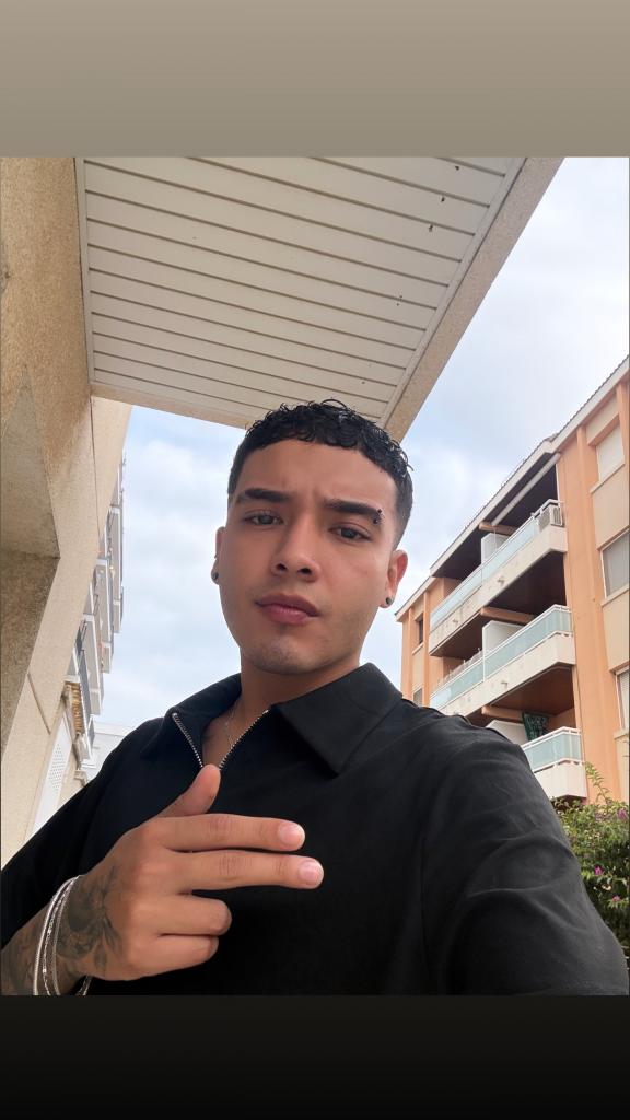 Chico busca chica en Tarragona: 
