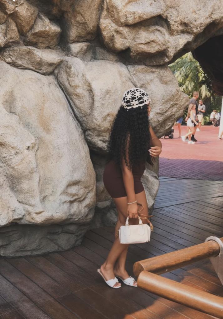 607302854: Chica busca chico en Almería