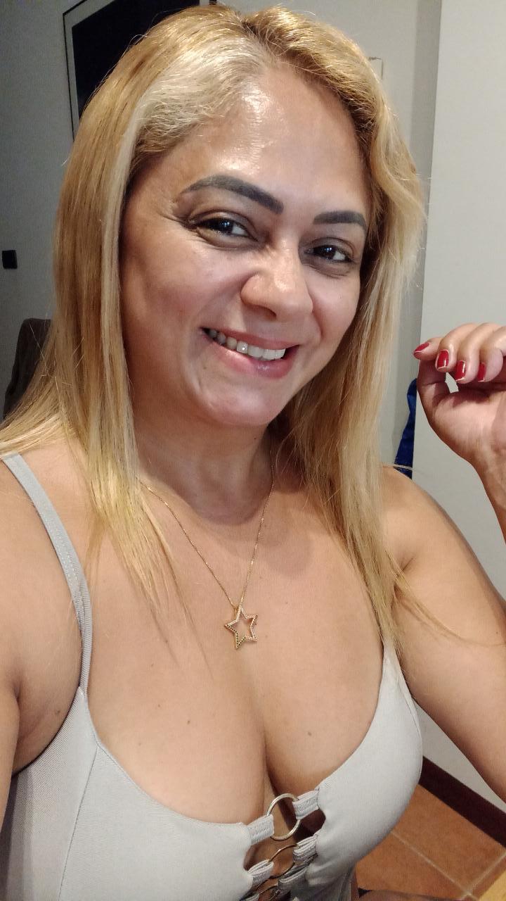 Chica busca chico en Pontevedra: 