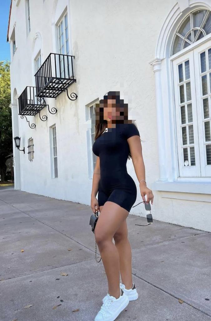 Chica busca chico en Granada: 