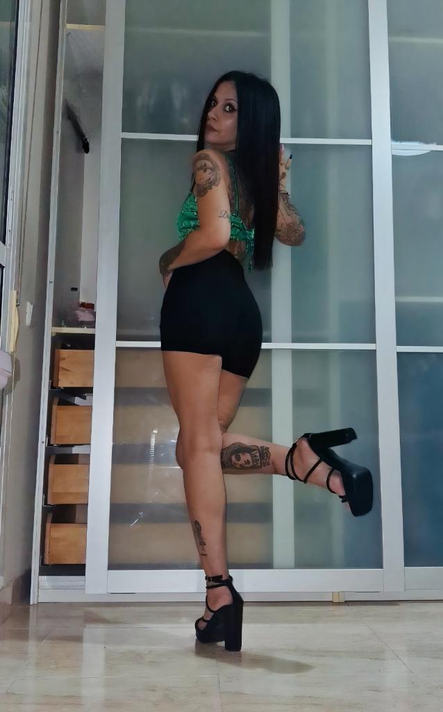 Chica busca chico en Almería: 