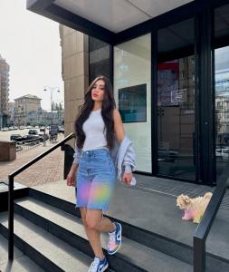 611223413: Chica busca chico en Barcelona