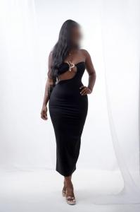613938658: Chica busca chico en Gerona