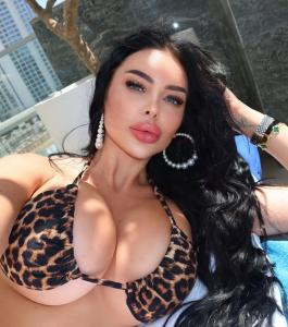 671888404: Chica busca chico en Cádiz