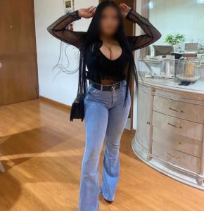 632877387: Chica busca chico en Madrid