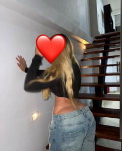 613884068: Chica busca chico en Almería