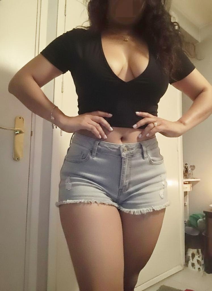 641443361: Chica busca chico en Cádiz