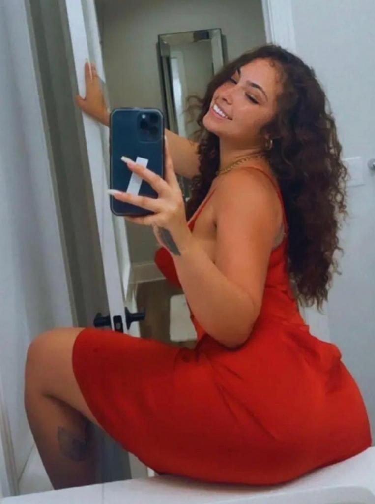 Chica busca chico en Cádiz: 
